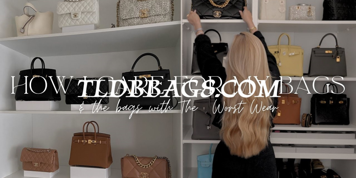 Limited Edition Valentino Bags Outlet Online